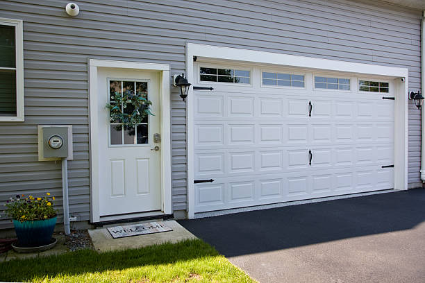 24/7 Emergency Garage Door Panel Replacement experts in Maunawili, HI